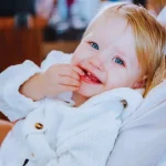 Model bombažna jopa Bela