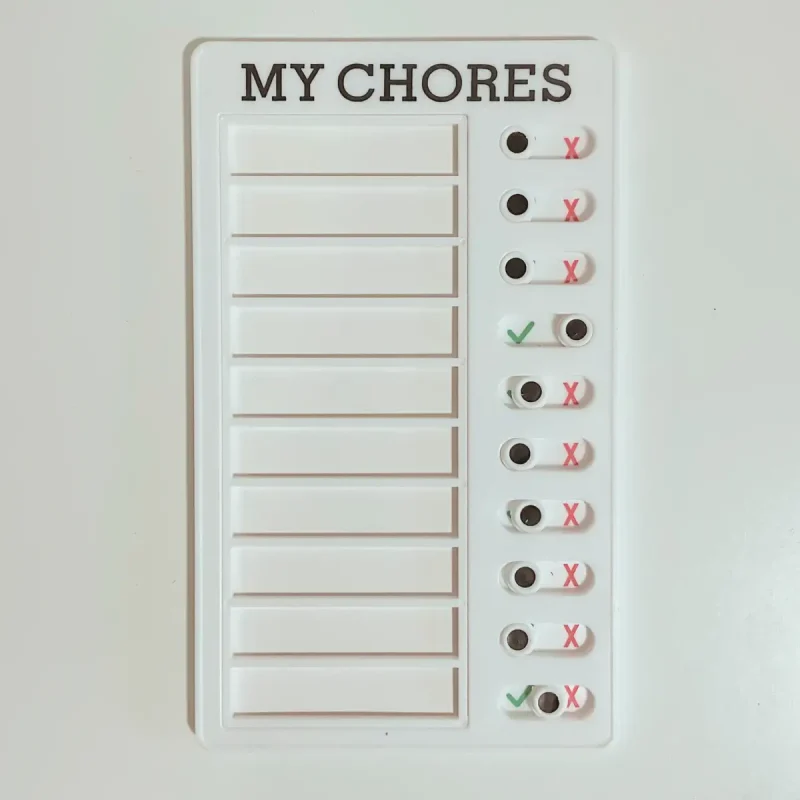 Tablica Pomagam doma - bela