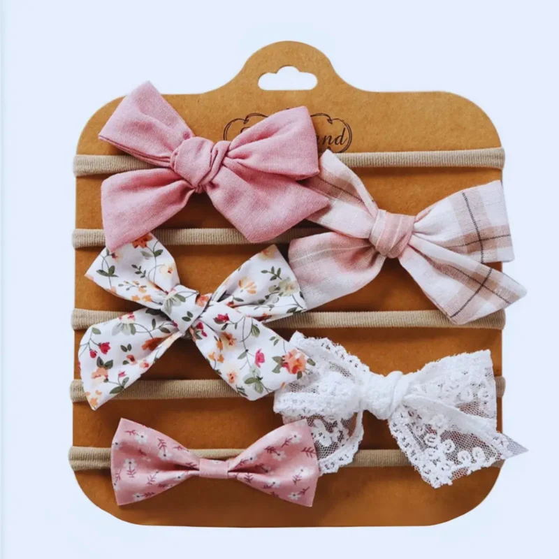 Komplet 5 dekorativnih naglavnih trakov za punčke – puder roza, barva.